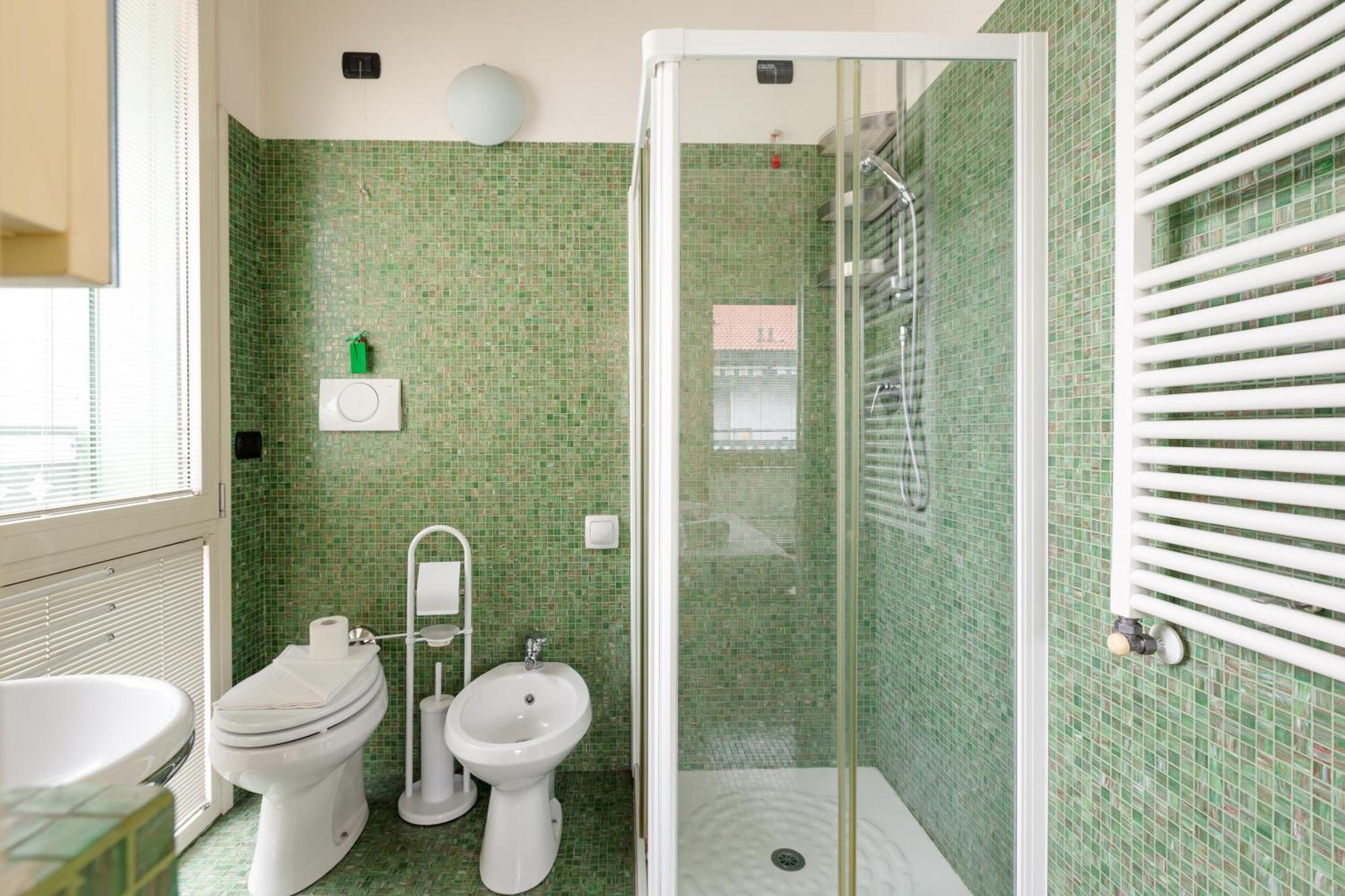 Bright & Comfy Apartment With Parking Milão Exterior foto